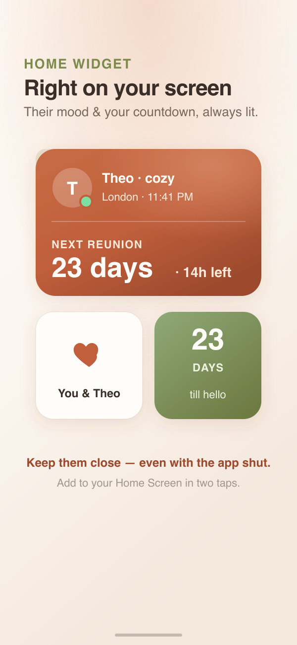 The Close Couples home-screen widget showing your partner's mood and the reunion countdown.